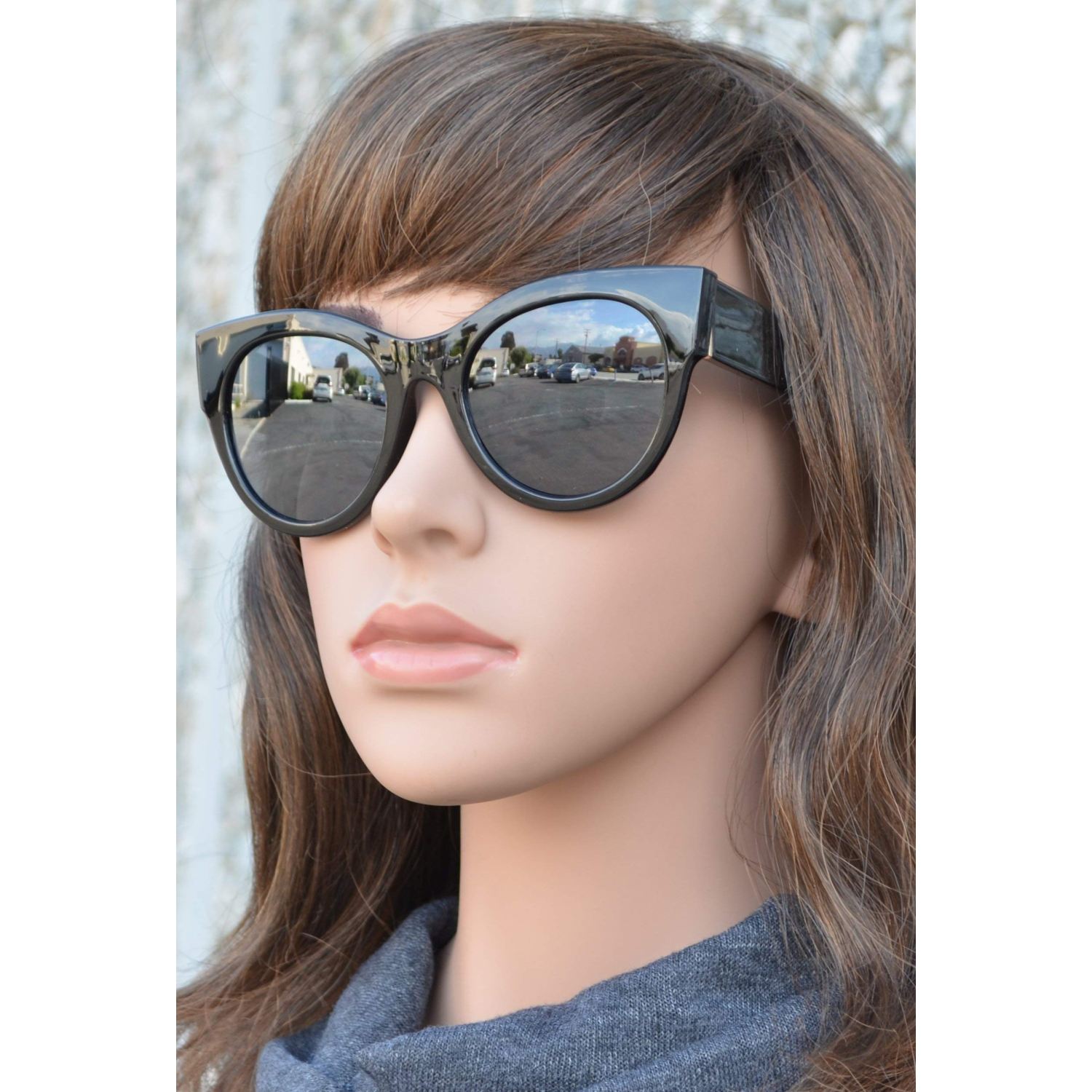 Women's Oversized Retro Sunglasses